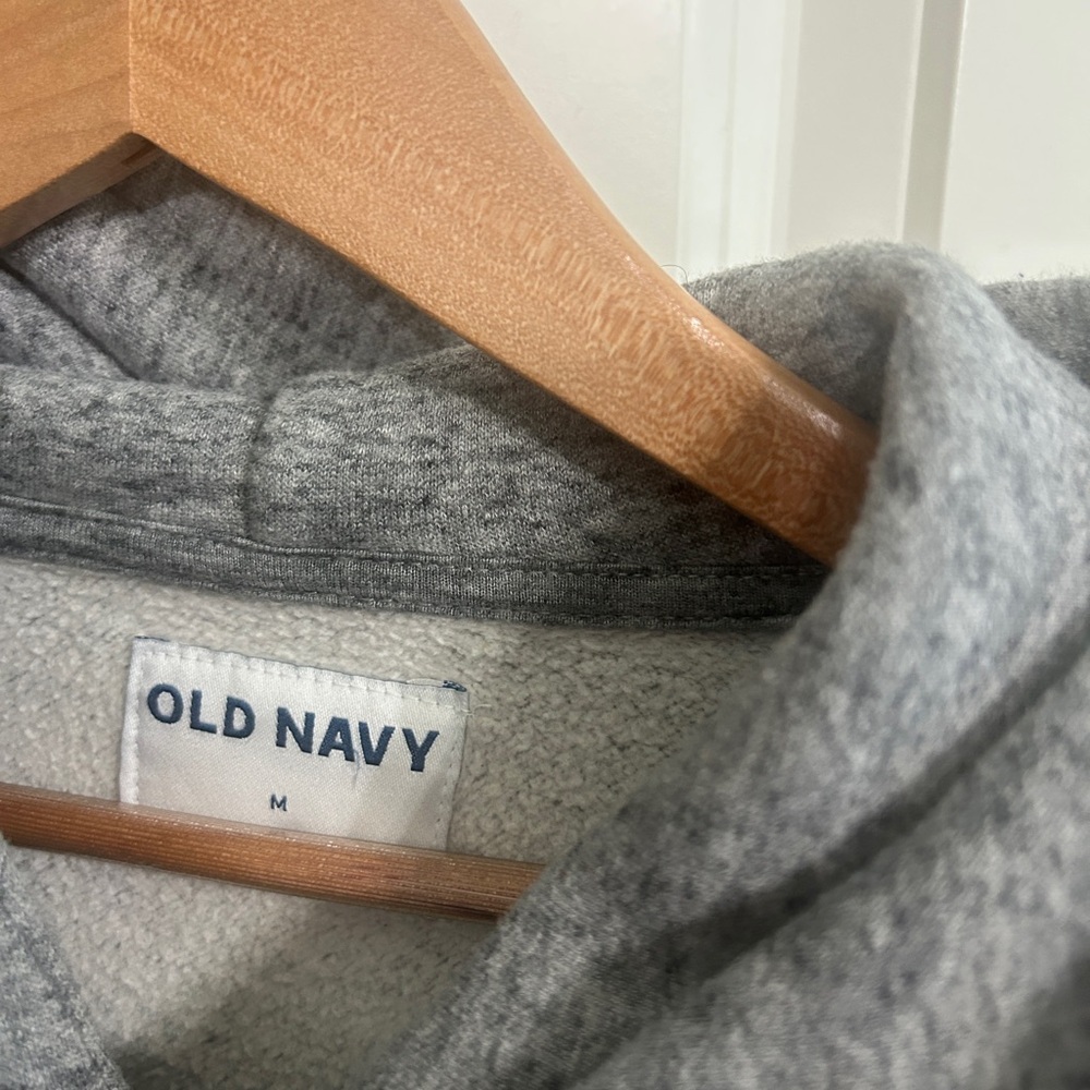 Like new Old Navy Heather Gray Hoodie size M. Men’s/unisex. Comfy. - Picture 2 of 6